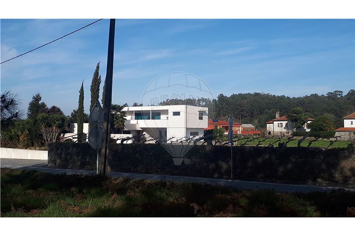 Land for sale in Esposende, Portugal — €445,000