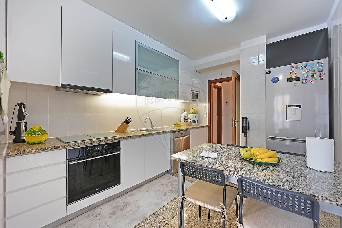 Apartamento T3 à venda em Maia