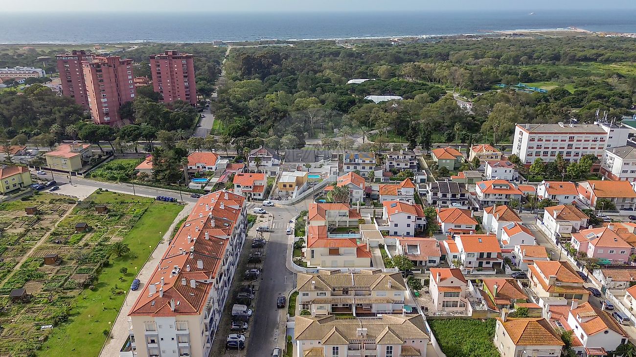 Moradia T4 à venda em Almada