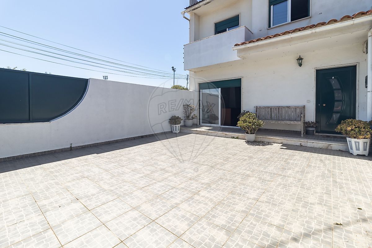 Apartamento T3 à venda em Sintra