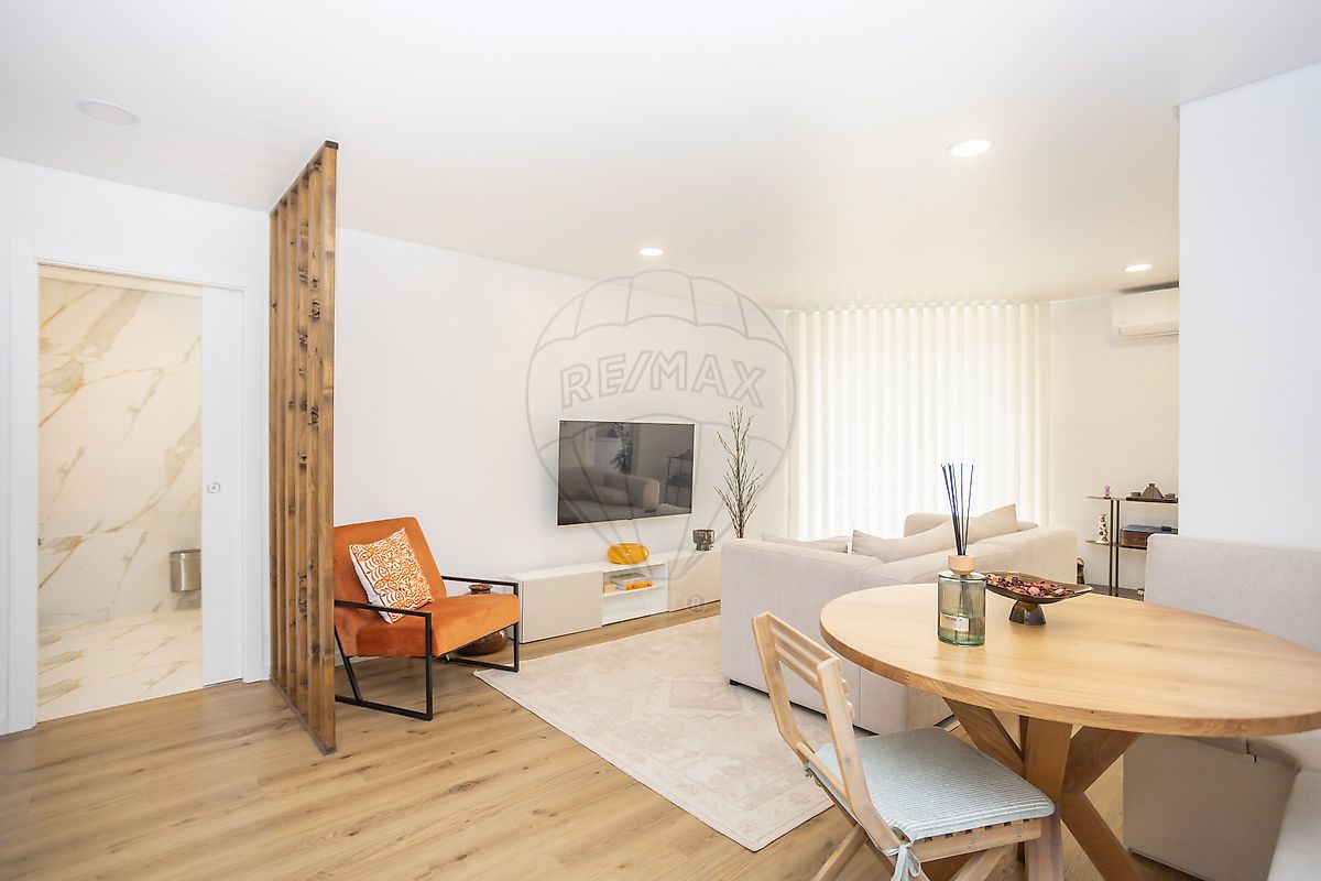 Apartamento T2 à venda em Amadora