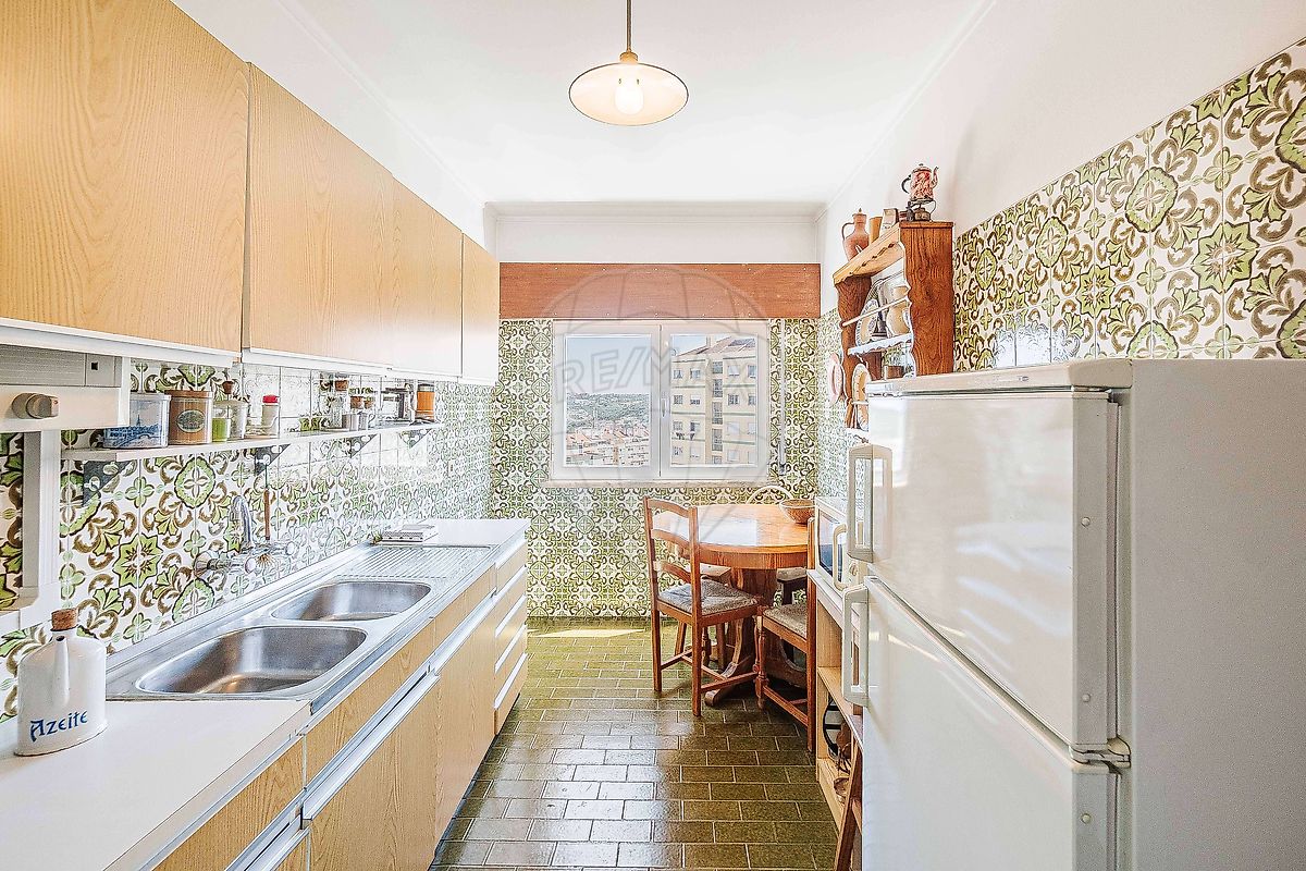listing 122141226-75 picture-0