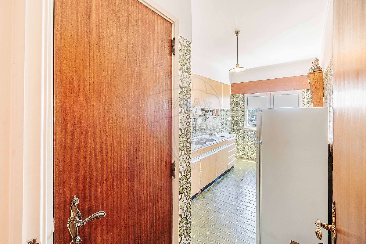 listing 122141226-75 picture-0