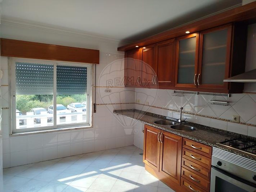 listing 122141450-3 picture-0