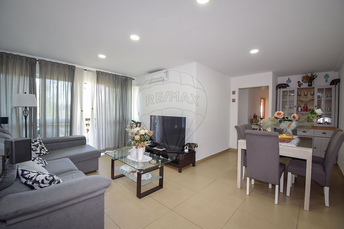 Apartamento T3 à venda em Montijo