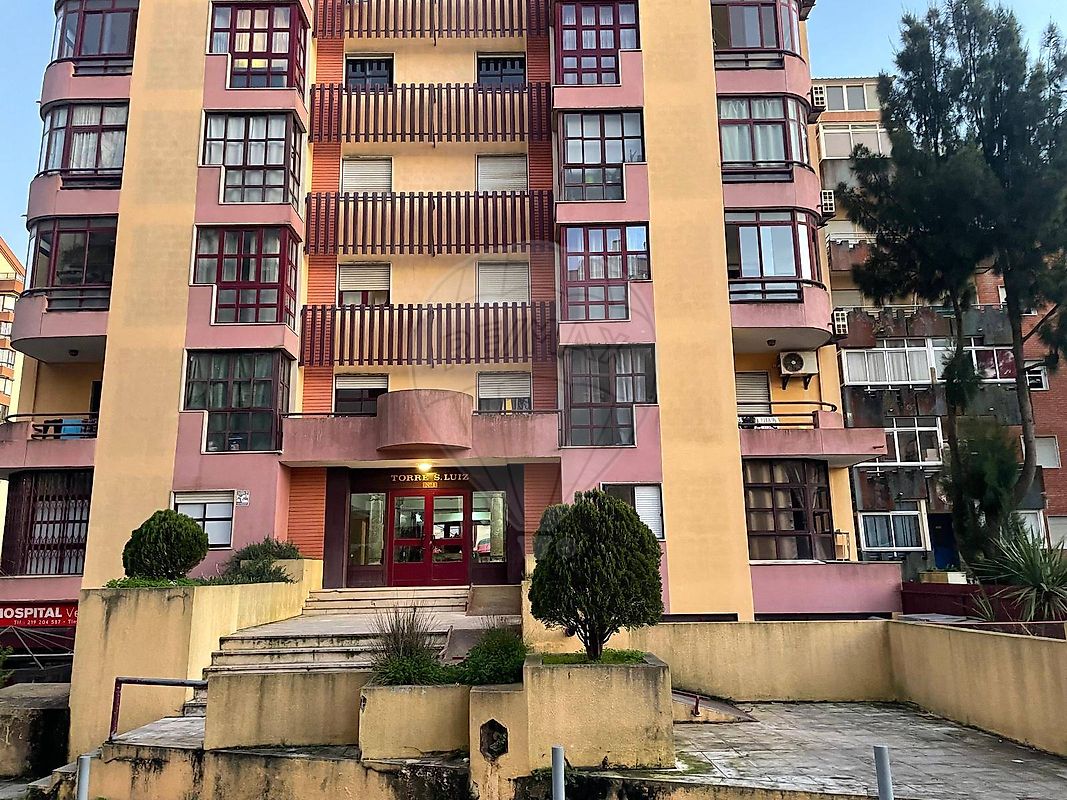 Apartamento T3 à venda em Sintra