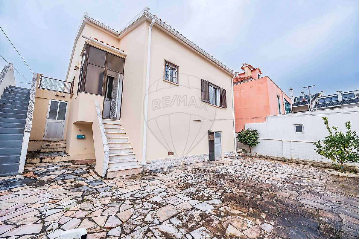 Moradia T3 à venda em Oeiras