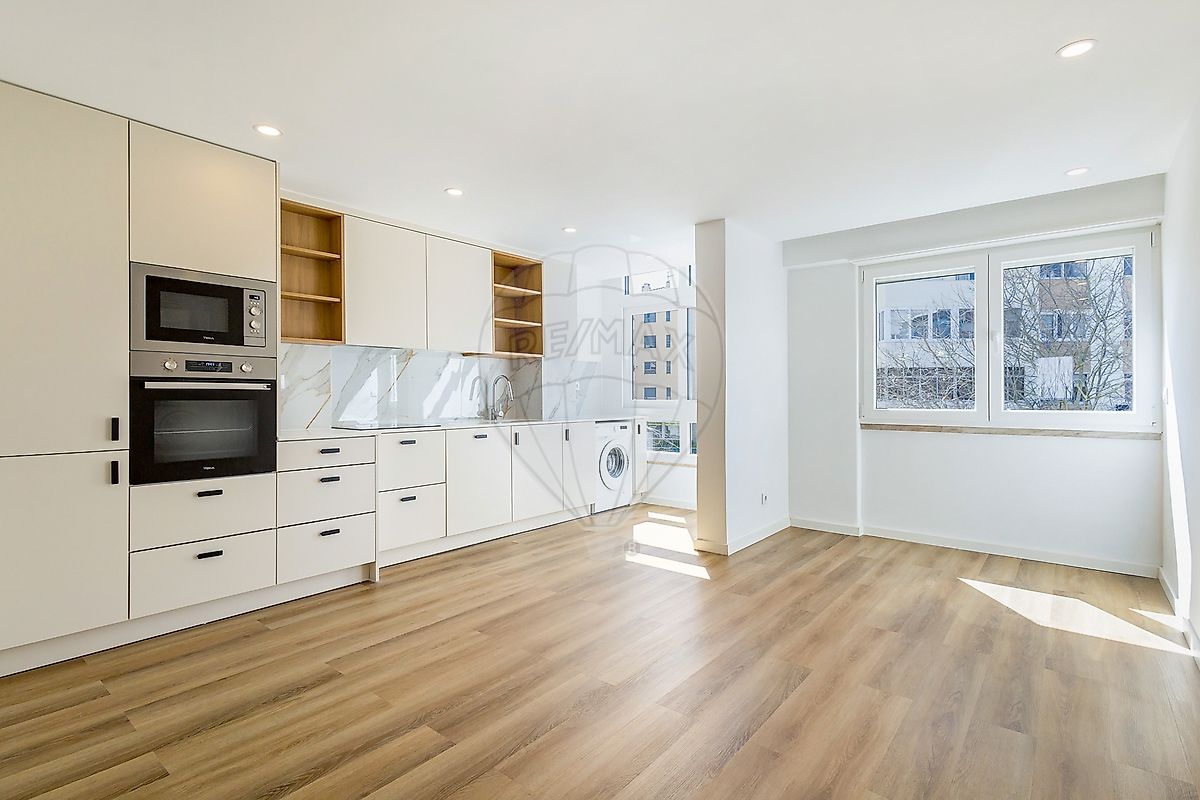 Apartamento T3 à venda em Odivelas