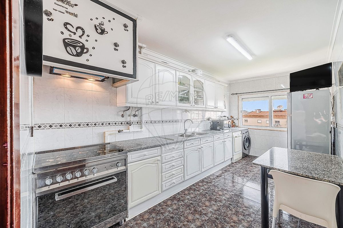 Apartamento T2 à venda em Sintra