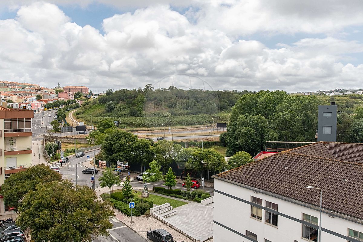 Apartamento T2 à venda em Sintra