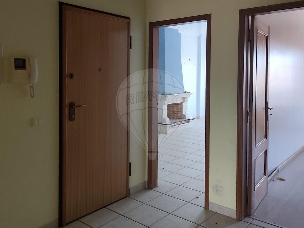 Apartamento - Benfica do Ribatejo, Almeirim, Santarém