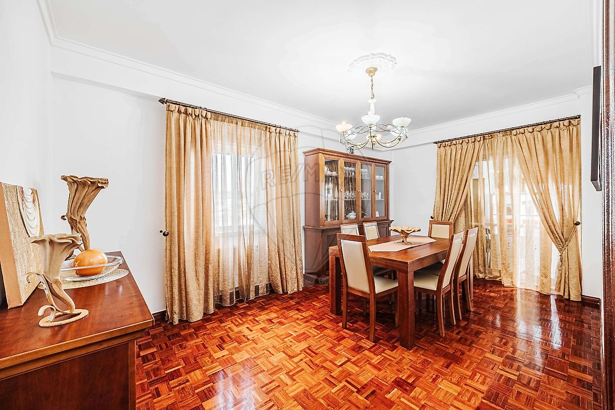 Apartamento T3 - Rio de Mouro, Sintra, Lisboa