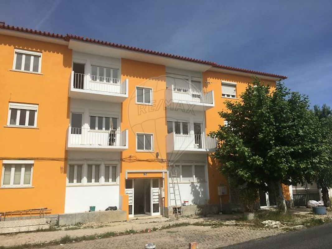 Apartamento T3 à venda em Casais de Mem Martins