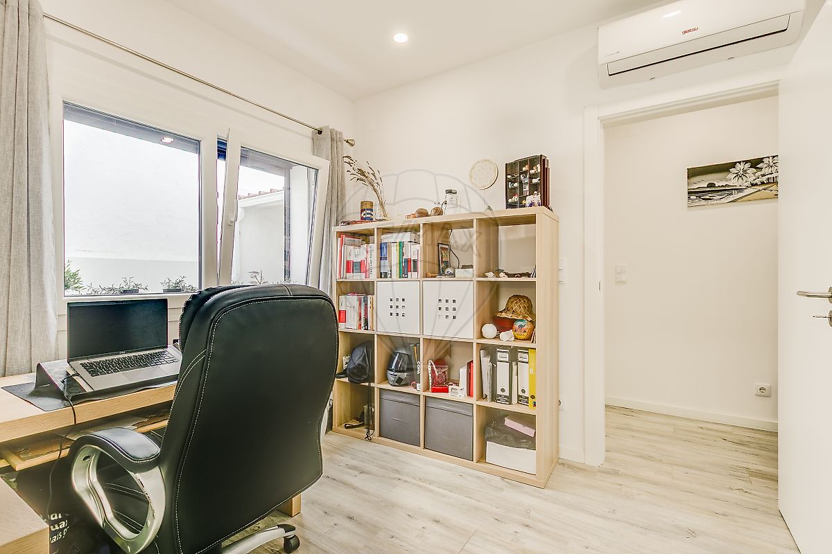listing 122171044-204 picture-0