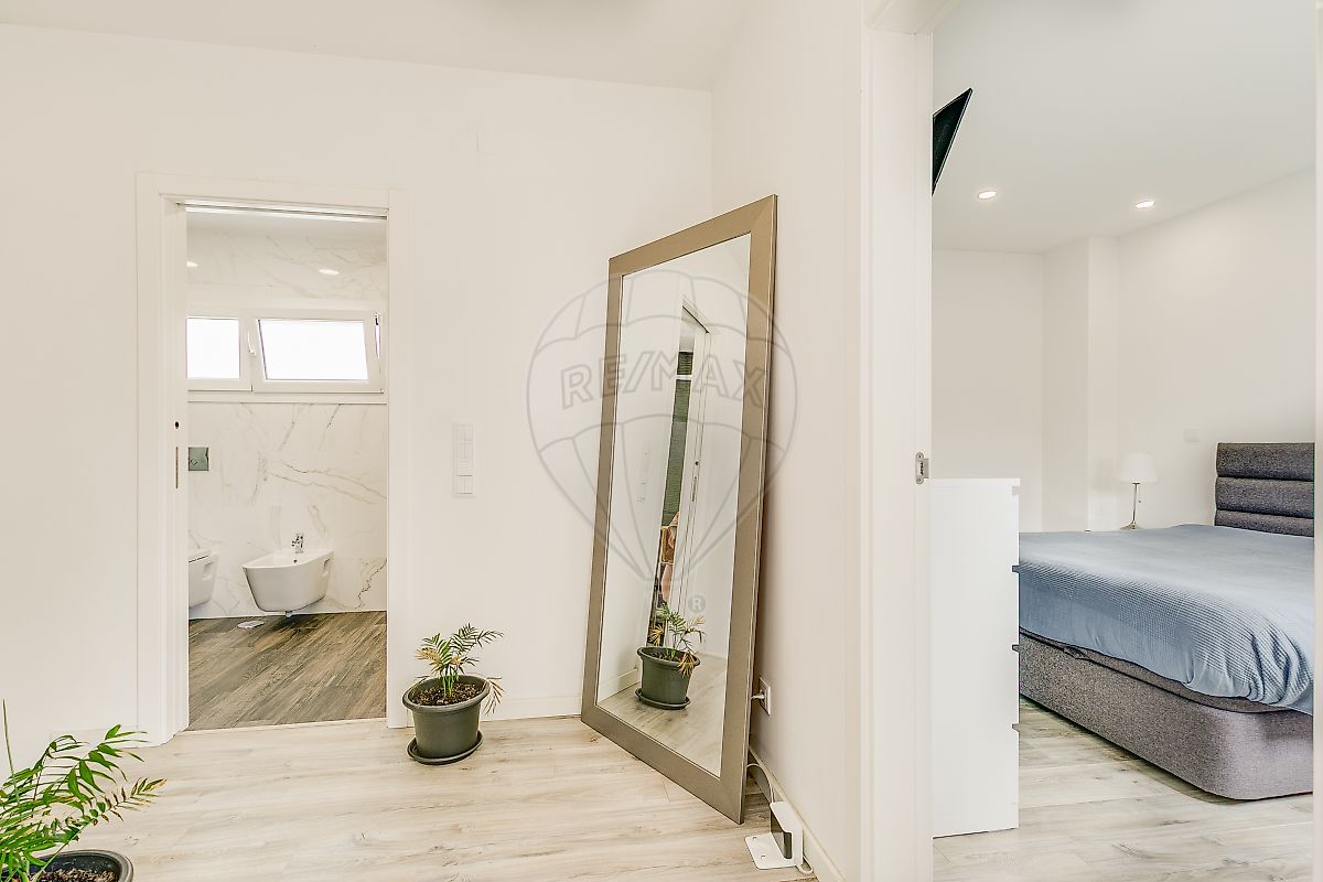 listing 122171044-204 picture-0