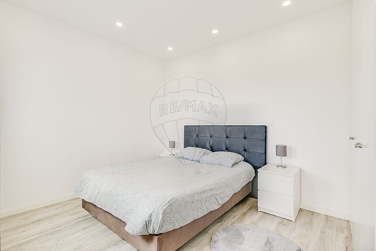 listing 122171044-204 picture-0