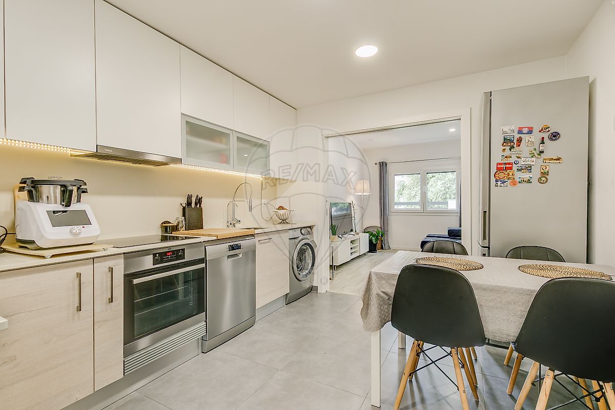 listing 122171044-204 picture-0
