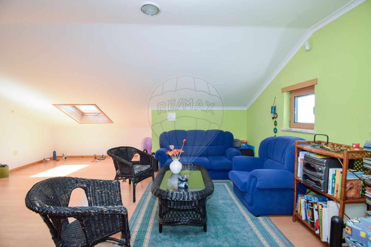 listing 122171088-53 picture-0