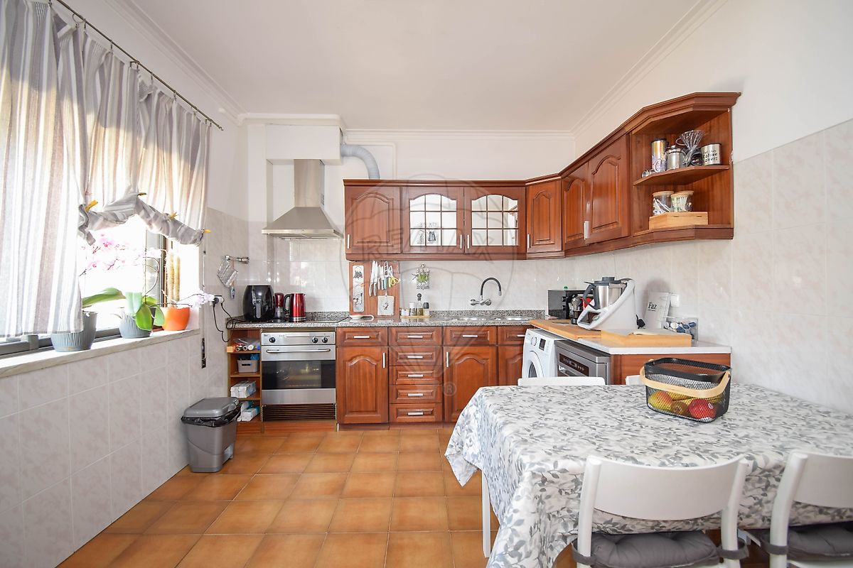 listing 122171088-54 picture-0