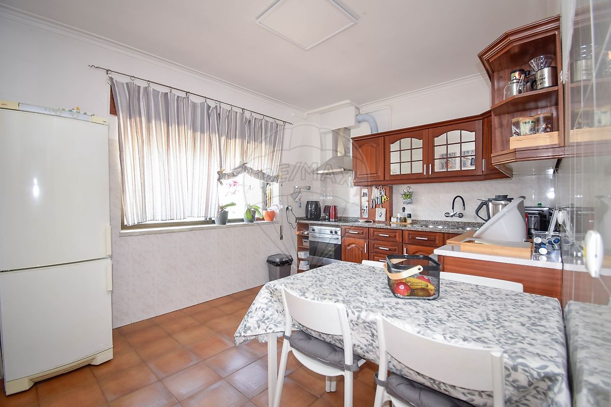 listing 122171088-54 picture-0