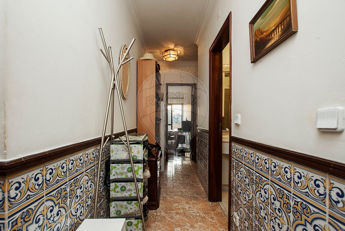 listing 122181571-1 picture-0