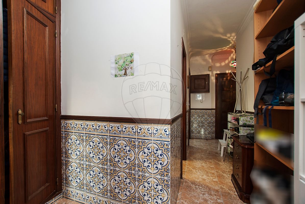 listing 122181571-1 picture-0