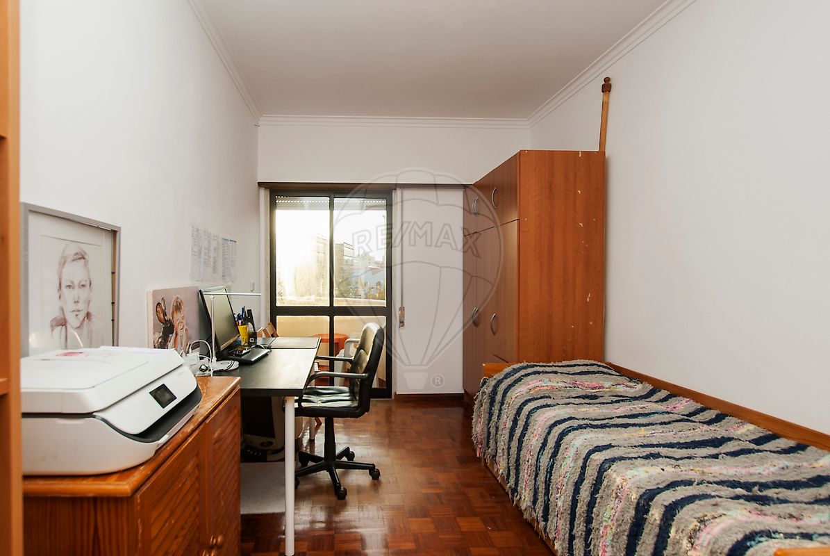 listing 122181571-1 picture-0