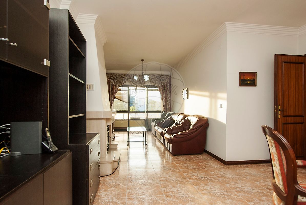 listing 122181571-1 picture-0
