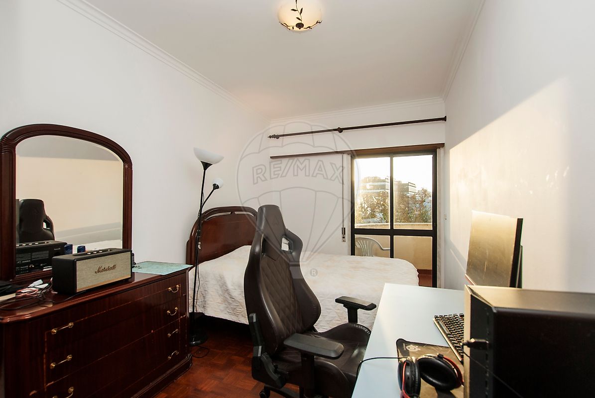 listing 122181571-1 picture-0