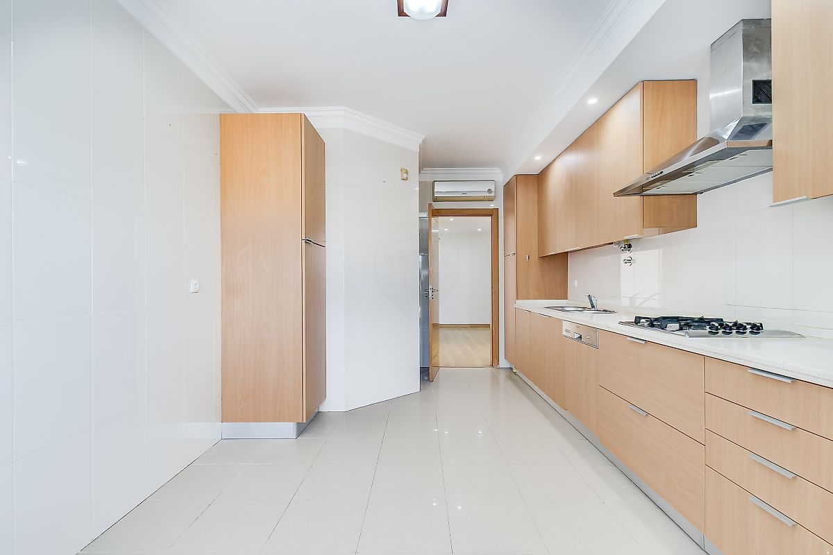 listing 122181528-66 picture-0