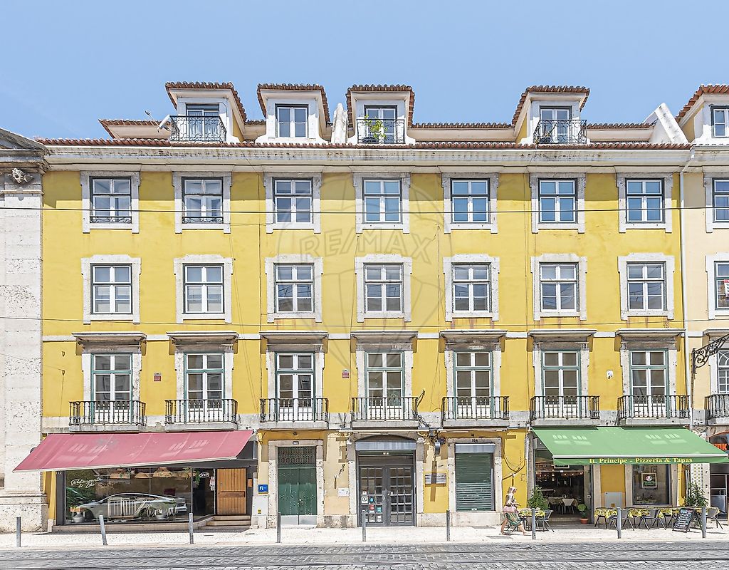 Apartamento T7 para venda