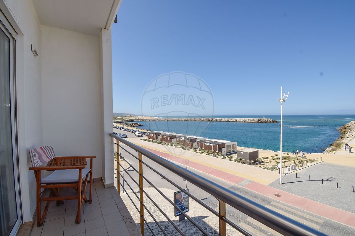 Apartamento T3 à venda em Nazaré