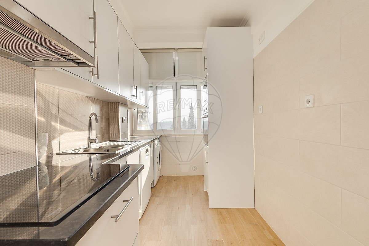 Apartamento T2 para arrendar em Lisboa