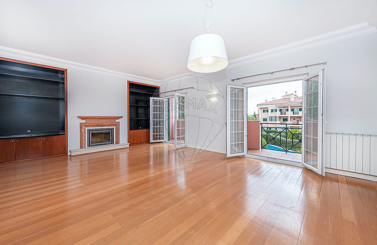 Apartamento T2 à venda em Sintra