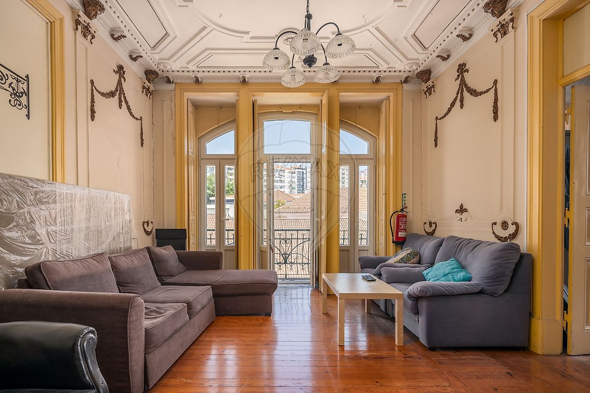 Apartamento T10 à venda em Lisboa