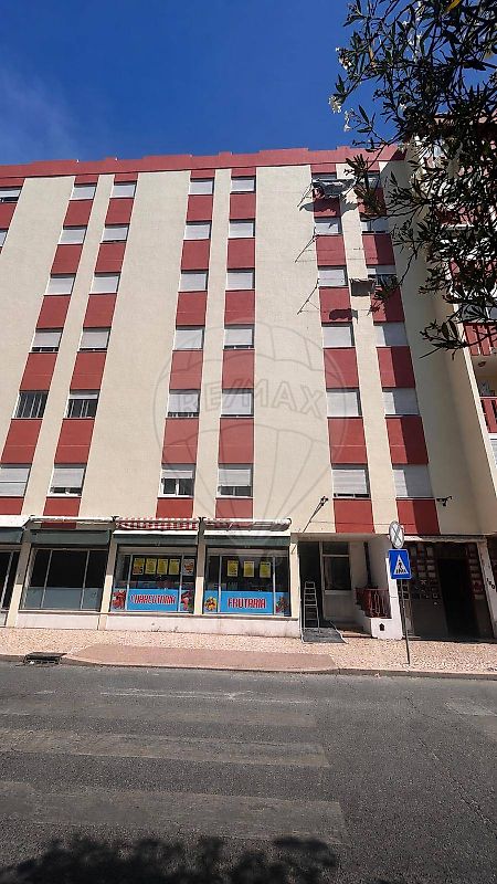 Apartamento T2 à venda em Setúbal