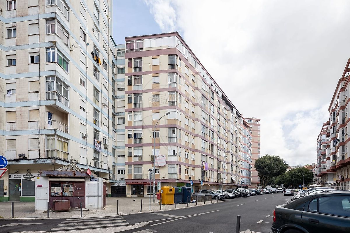 Apartamento T1 à venda em Amadora
