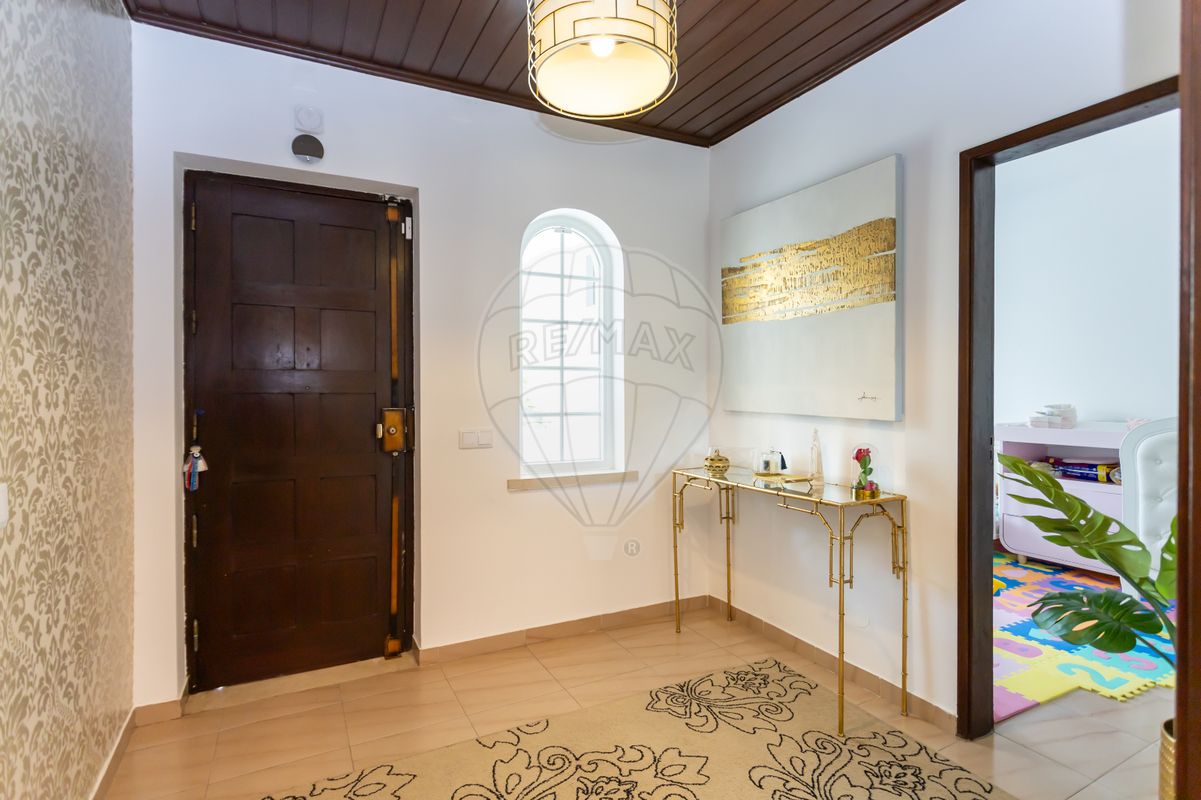 listing 122191409-295 picture-0