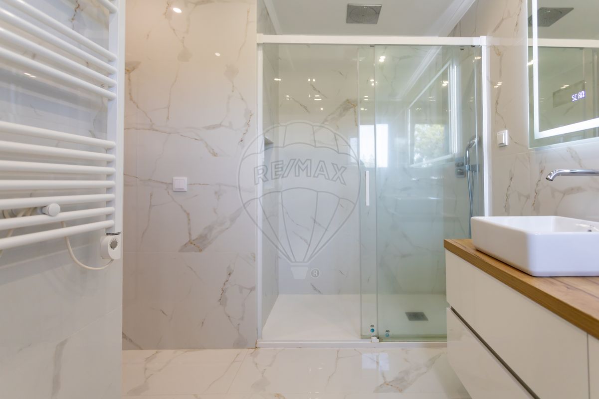 listing 122191409-295 picture-0