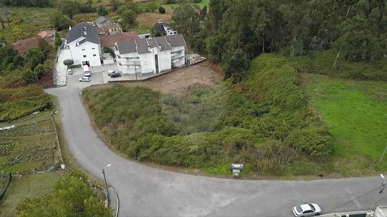 Terreno  à venda em Paços de Ferreira