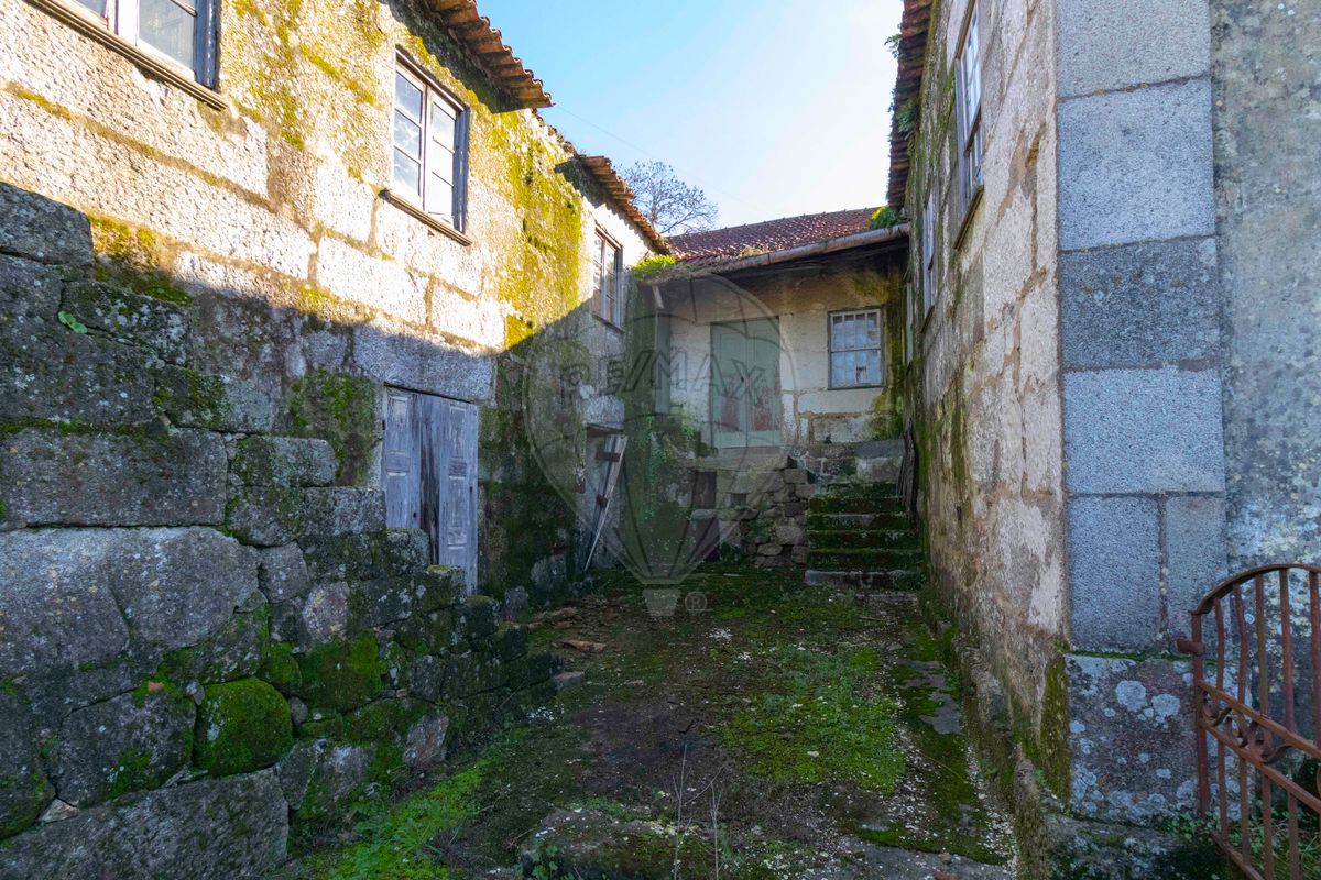 listing 122211058-849 picture-0