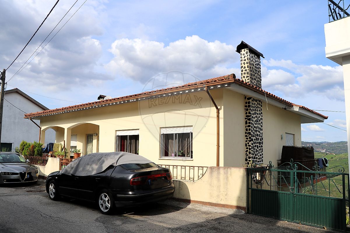 Moradia T6 para venda