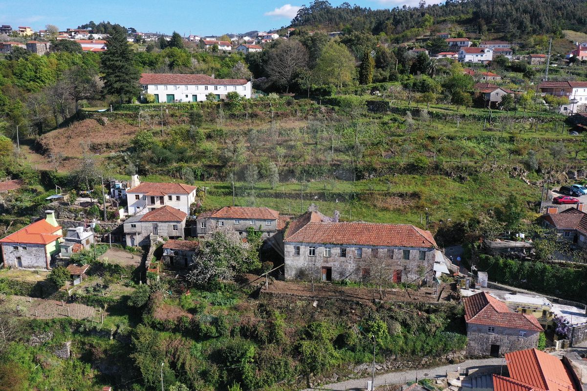 Moradia T5 para venda
