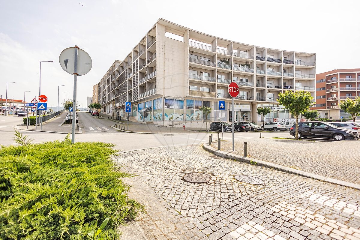 Apartamento T3 à venda em Paredes