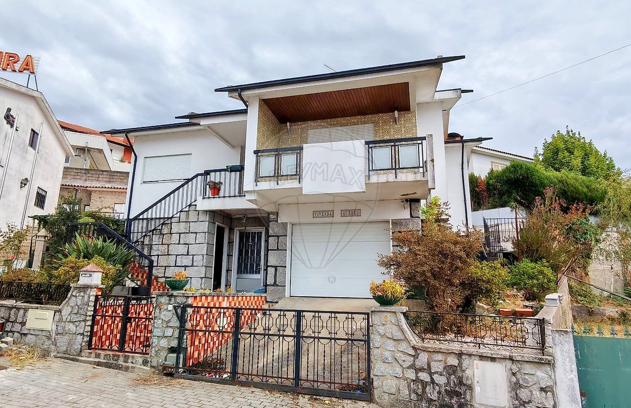 Apartamento T3 à venda em Penafiel