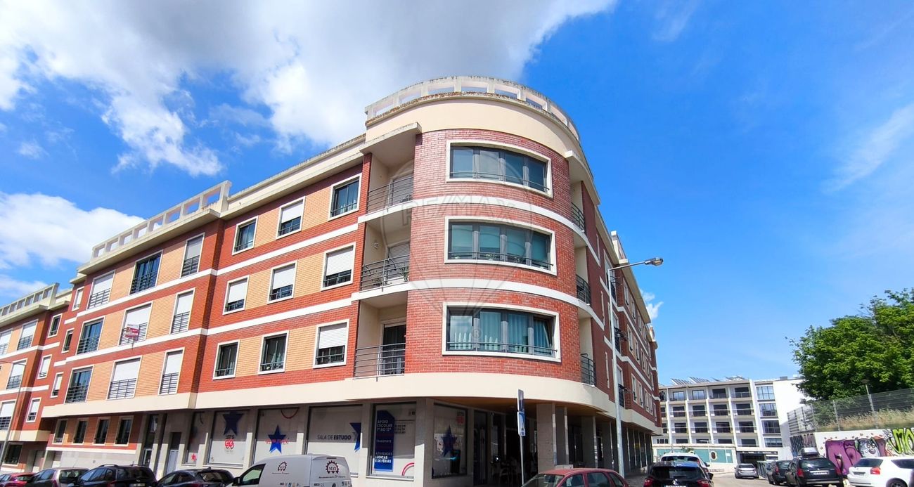 Apartamento T4 para venda
