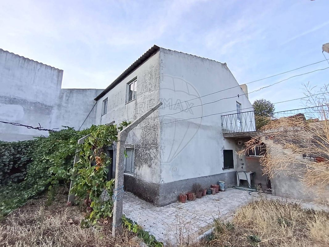 Moradia T3 à venda em Colmeal e Vilar Torpim, Figueira de Castelo Rodrigo — foto 8