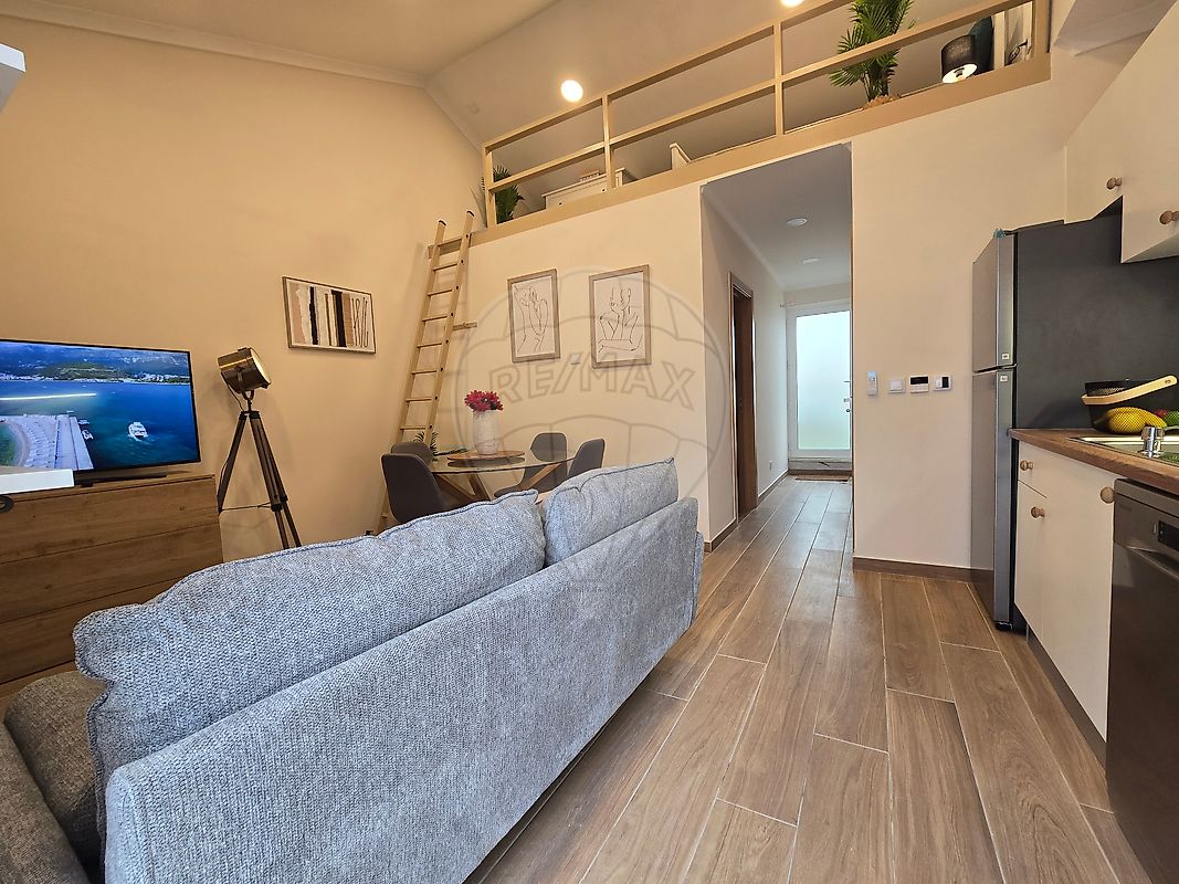 Moradia T1 à venda em Almada