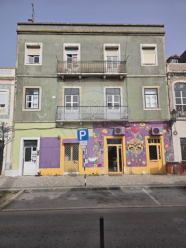 Prédio à venda em Seixal