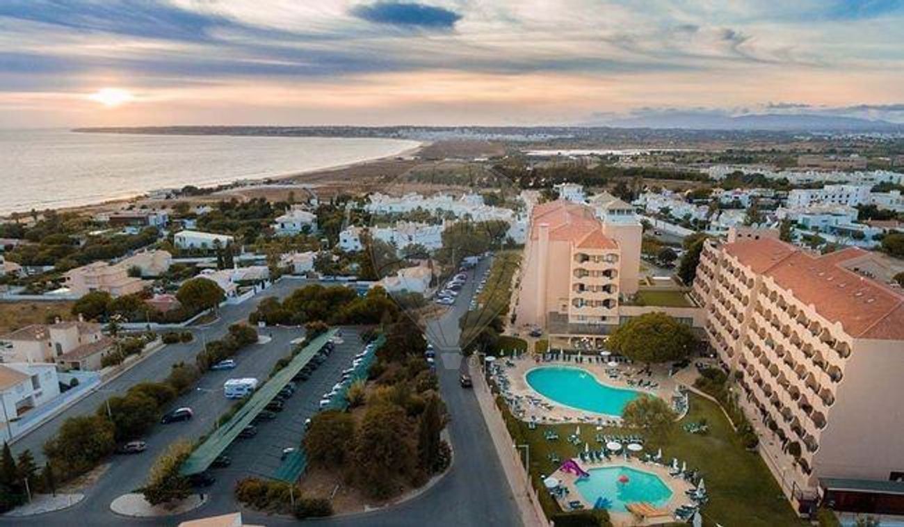 listing 122261294-80 picture-0